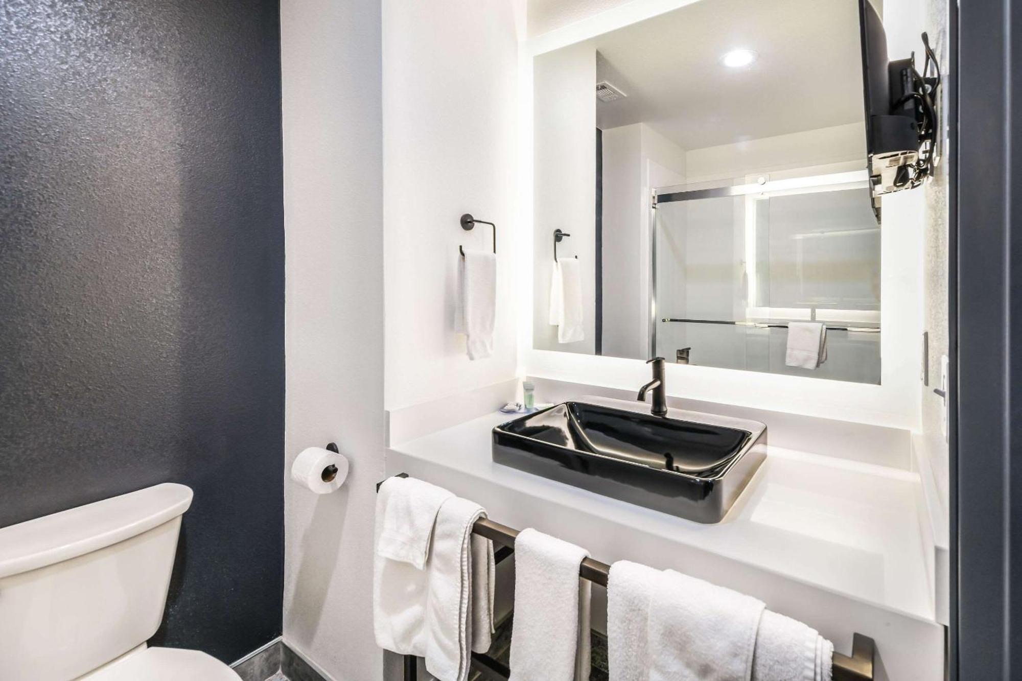 Hy-Lo Hotel, Ascend Hotel Collection Calera Eksteriør bilde