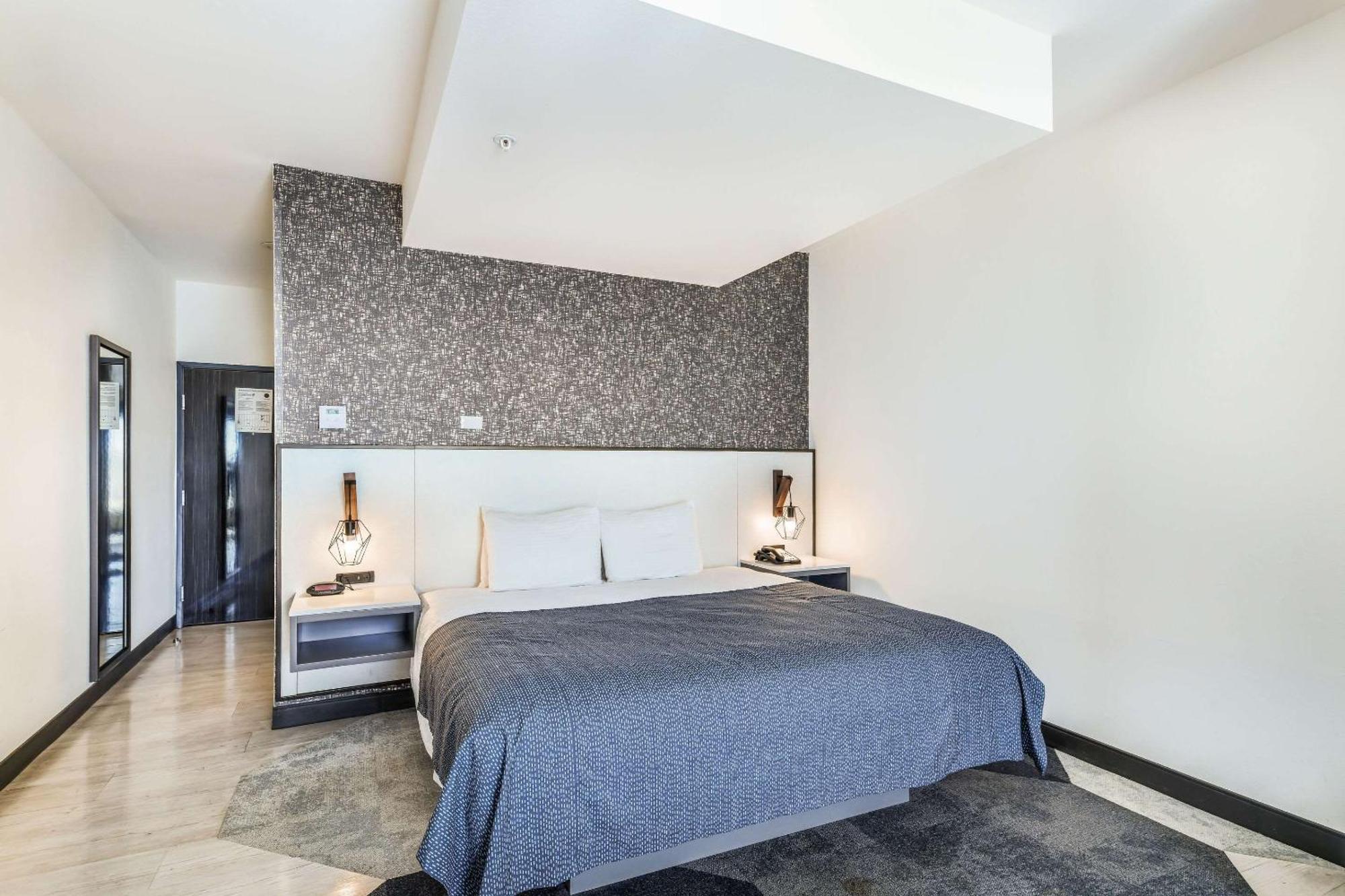 Hy-Lo Hotel, Ascend Hotel Collection Calera Eksteriør bilde
